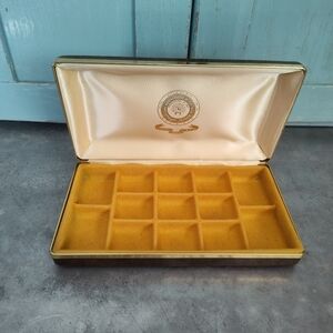 INTERNATIONAL BROTHERHOOD OF ELECTRICAL WORKERS Gold & Brown Jewelry Case